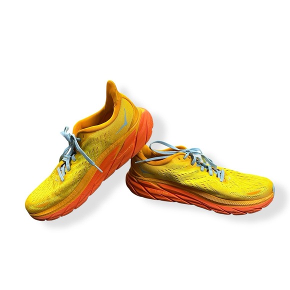 Athletic_Shoes